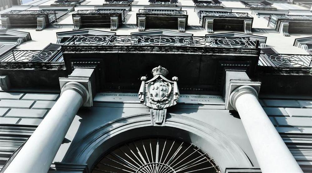Bed and Breakfast The Royals Experience Neapel Exterior foto